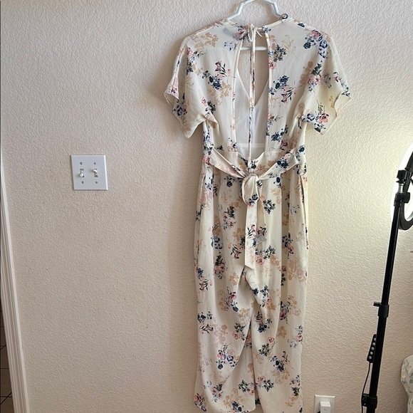 Floral Print Jumpsuit - Picture 6 of 9